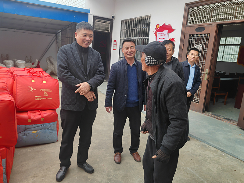 泰油谷集团寒冬送暖沁人心